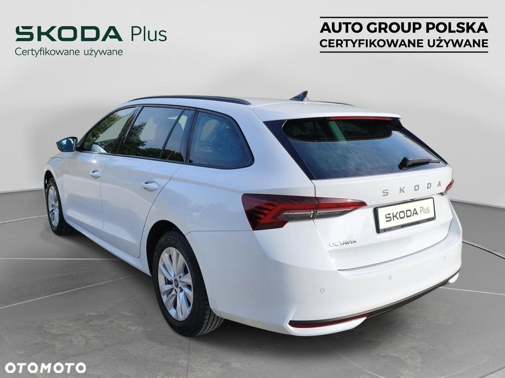 Skoda Octavia 2.0 TDI Edition 130 Essence DSG - 3