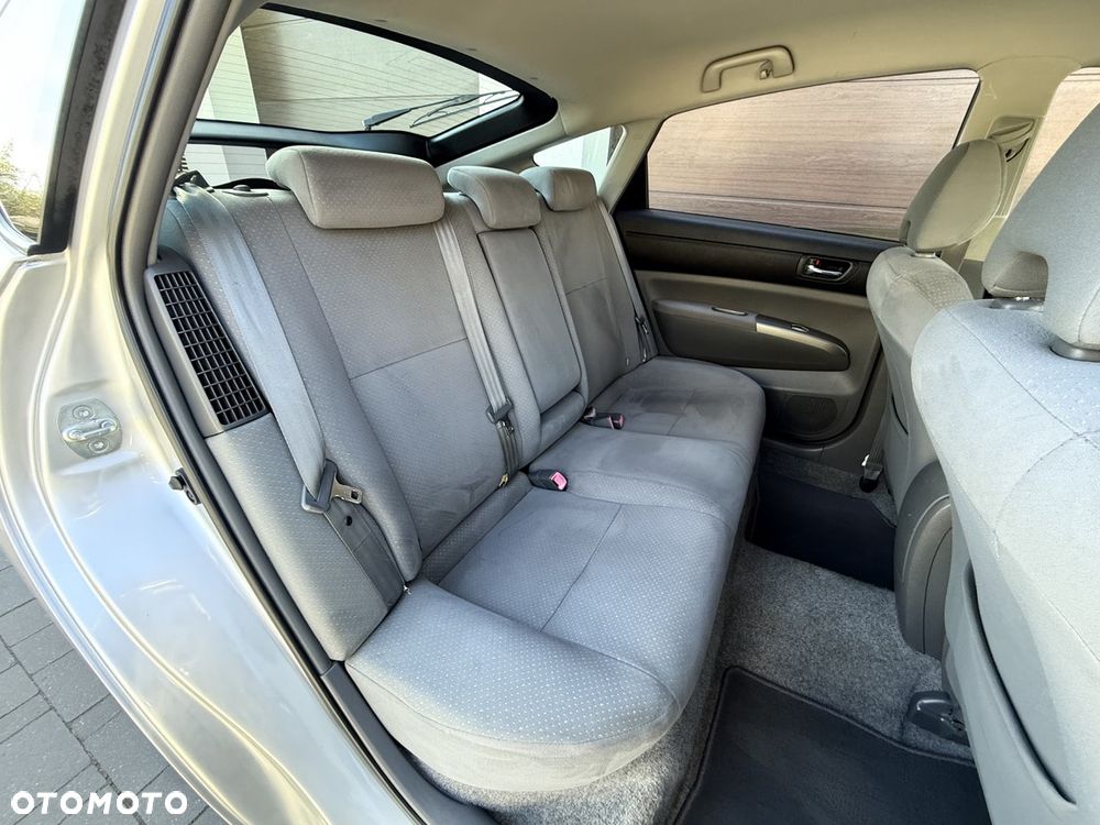 Toyota Prius 1.5 VVT-i Sol - 24