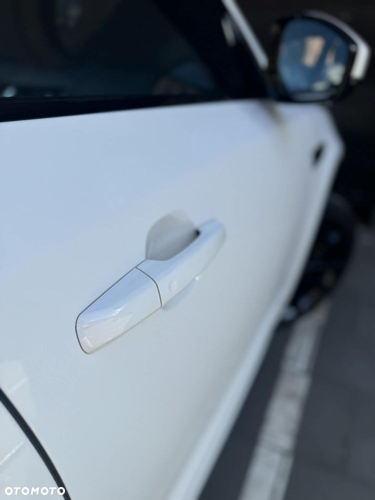 Jaguar E-Pace 2.0 i4D AWD R-Dynamic SE - 9