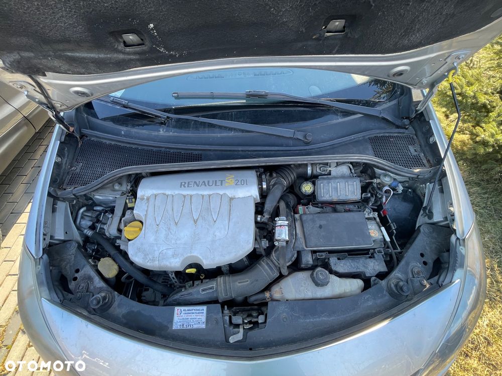Renault Clio - 9