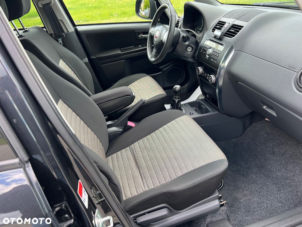 Fiat Sedici 1.6 16V 4x2 Emotion - 15