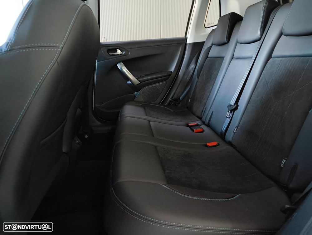 Peugeot 2008 1.2 PureTech Crossway - 19