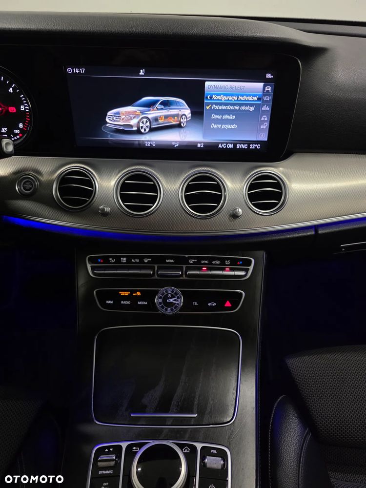 Mercedes-Benz Klasa E 220 d 9G-TRONIC AMG Line - 17