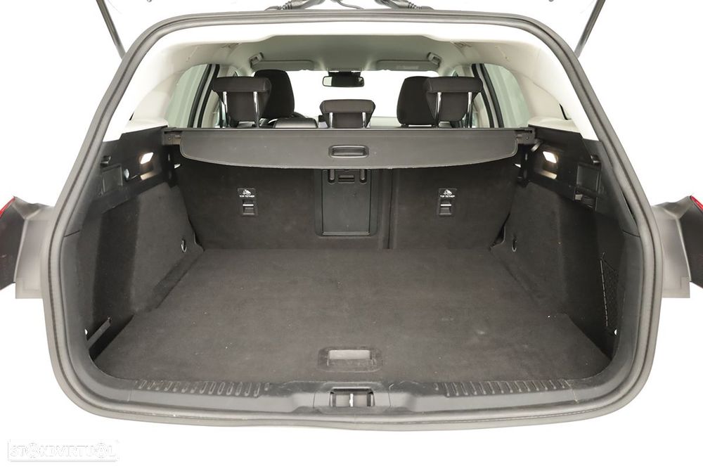 Ford Focus SW 1.0 EcoBoost MHEV Active X - 22