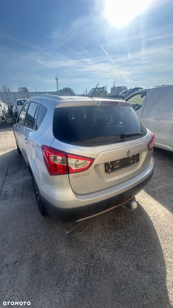 Suzuki SX4 - 3