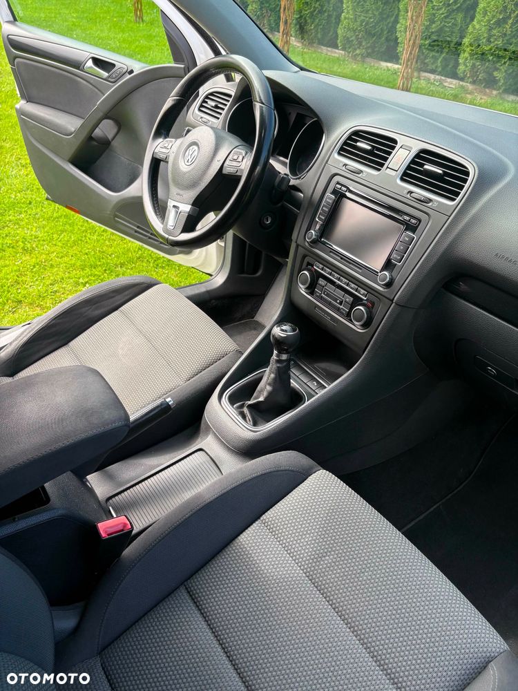 Volkswagen Golf 1.6 TDI BMT Comfortline - 11