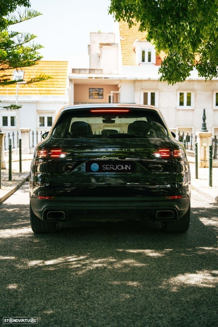 Porsche Cayenne E-Hybrid - 4