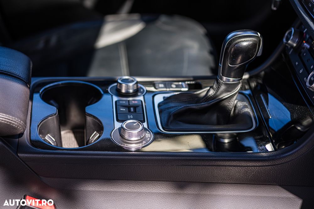 Volkswagen Touareg 3.0 V6 TDI SCR Blue Motion DPF Automatik - 11