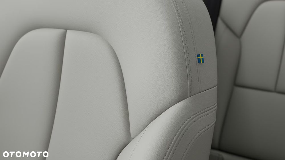 Volvo XC 40 B3 Ultra Dark - 9