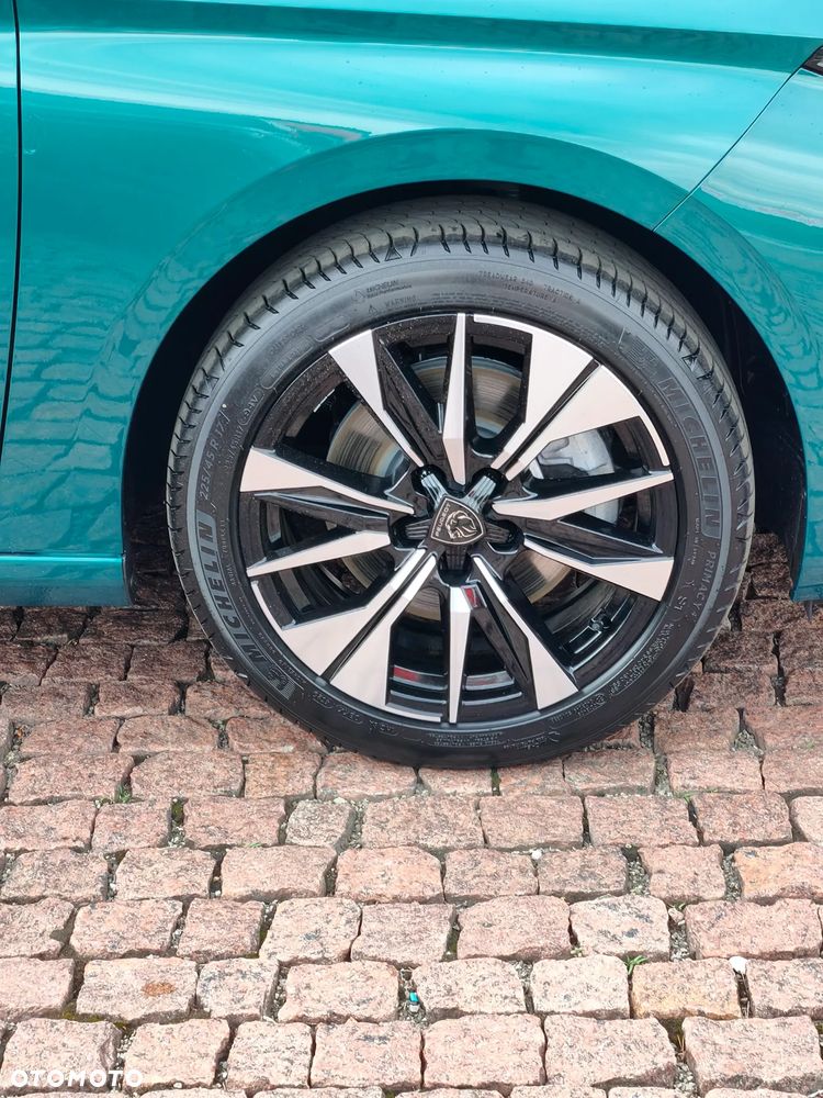 Peugeot 308 1.2 mHEV Allure S&S e-DCS6 - 12