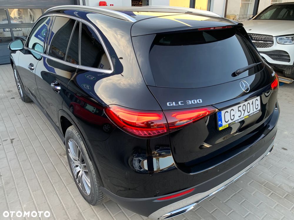Mercedes-Benz GLC 300 4Matic 9G-TRONIC Edition Avantgarde - 6
