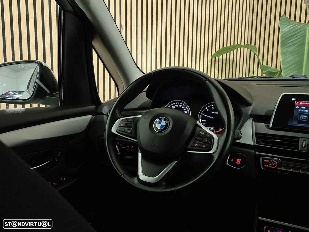 BMW 216 Gran Tourer i 7L Advantage — fotografia 34