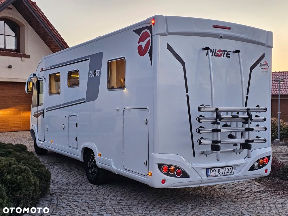 PILOTE ESSENTIEL, model G740 C - 32