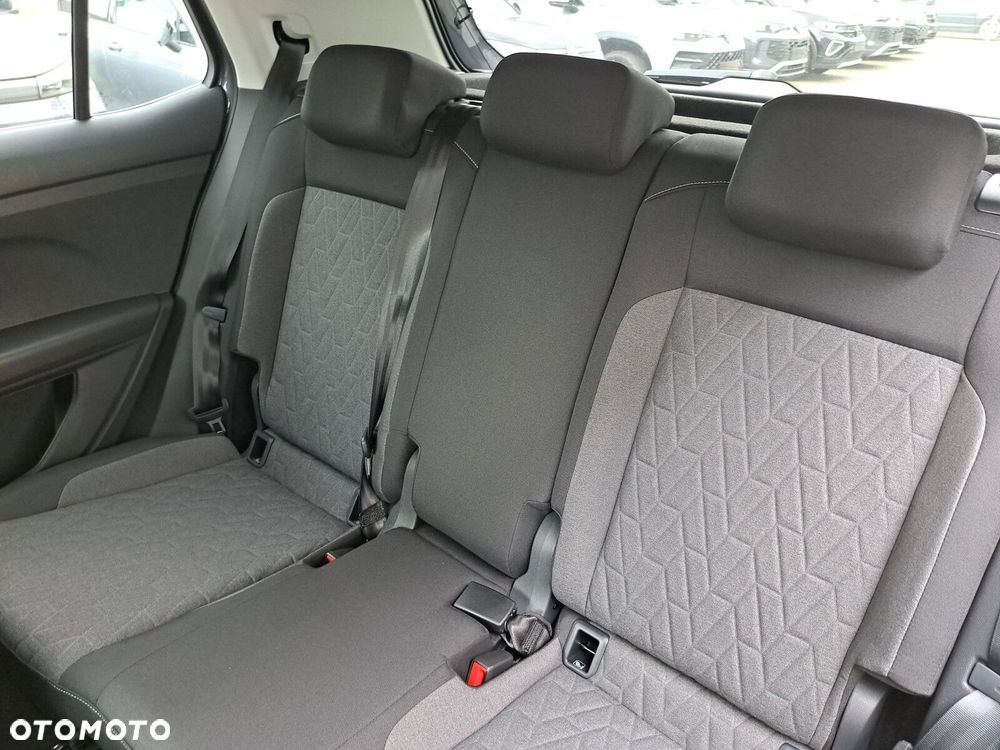 Volkswagen T-Cross - 17