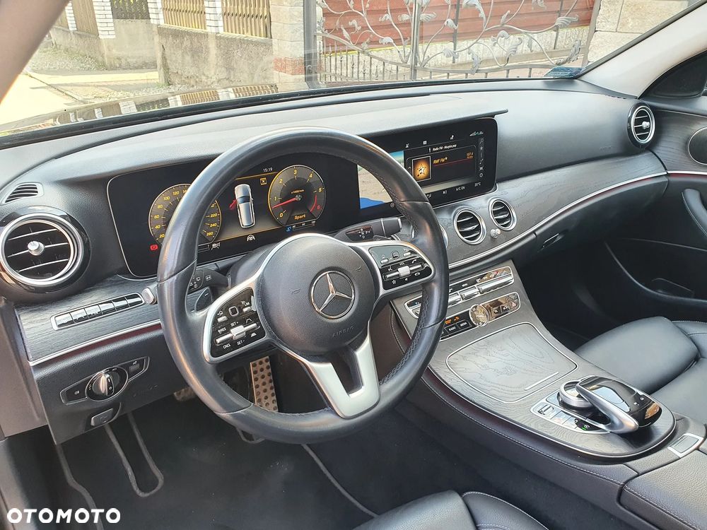 Mercedes-Benz Klasa E - 11