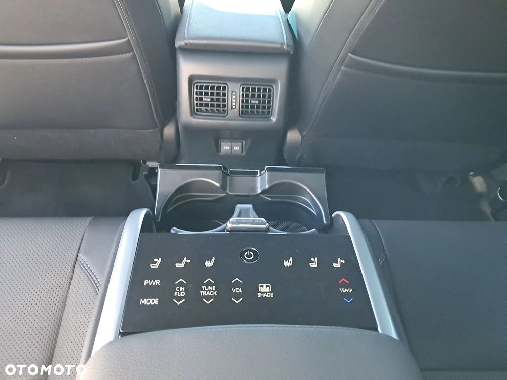 Toyota Camry 2.5 Hybrid Dynamic Force Executive e-CVT - 22