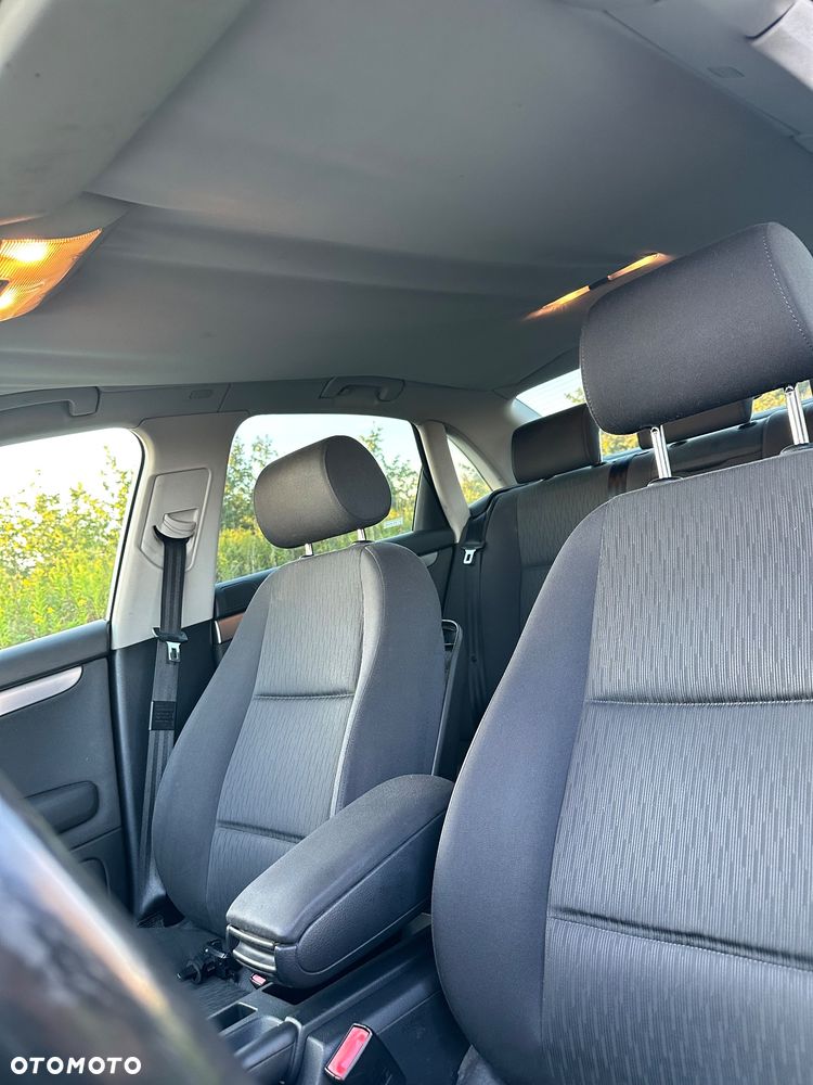 Audi A4 Limousine - 32