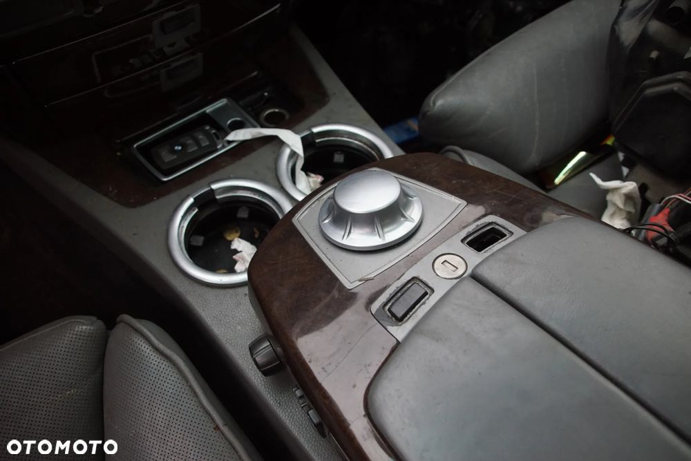 Auto na części - BMW E65 735i 3.6 V8 272 KM N62B36 GA6HP26Z 2002R Silnik Skrzynia Drzwi Maska Błotnik Zderzak Klapa Lampa Lusterko Szyba Deska Kokpit Sterownik Moduł Czujnik Licznik Panel Pokrętło iDrive - 12