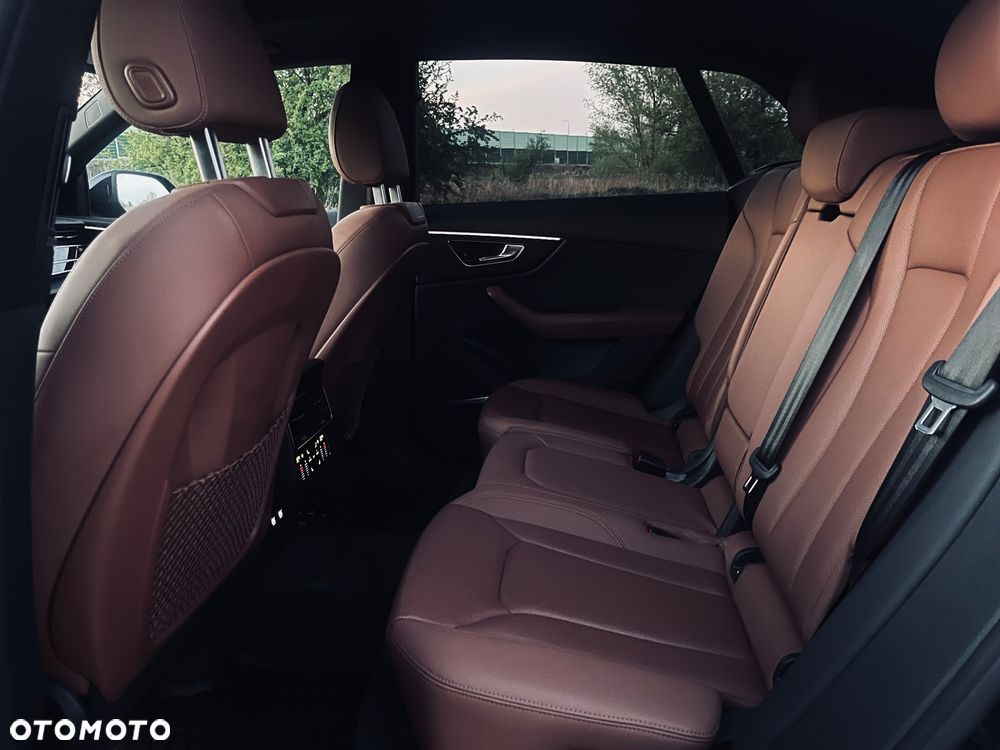 Audi Q8 - 15