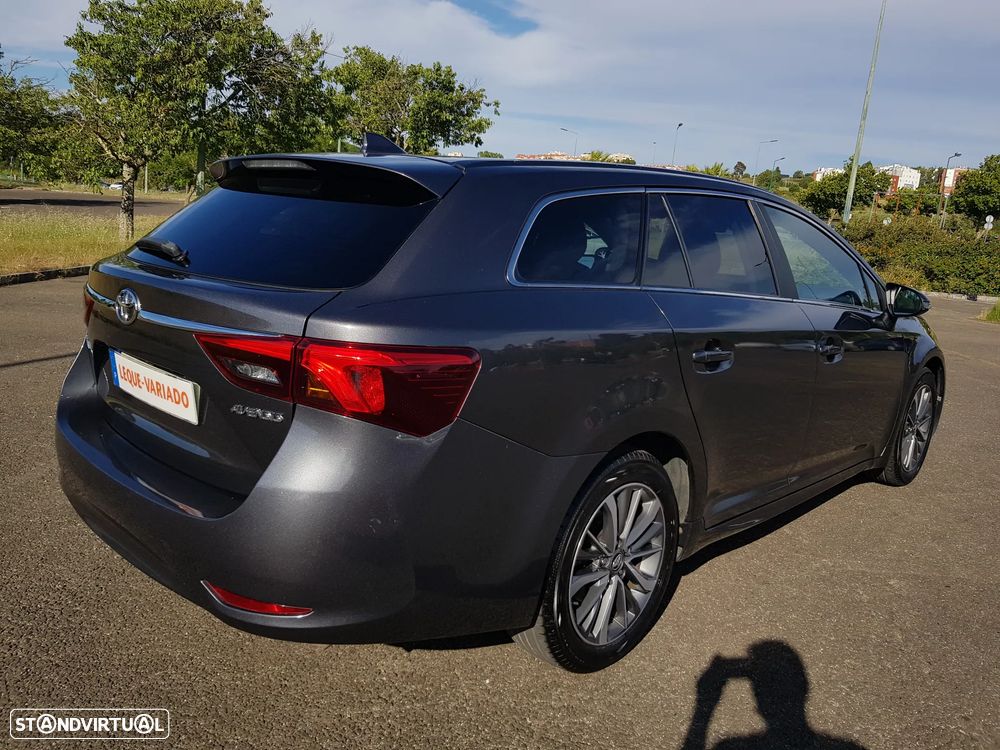 Toyota Avensis Touring Sports 2.0 D-4D Exclusive - 9