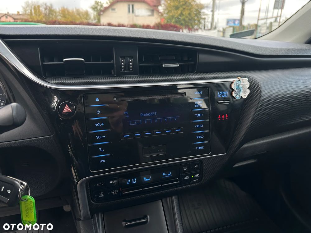 Toyota Auris - 28