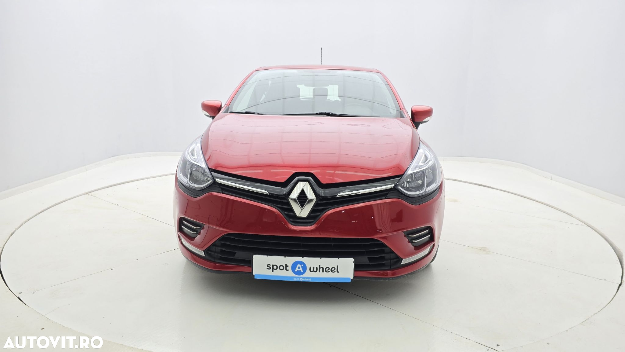 Renault Clio - 2