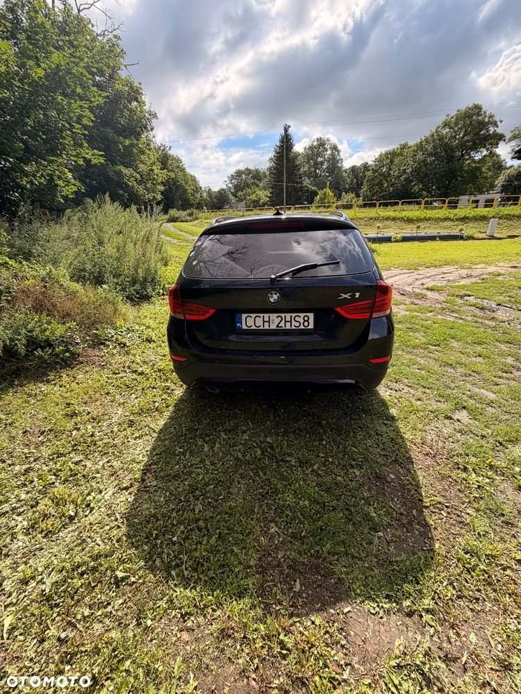 BMW X1 xDrive18d Sport Line - 4