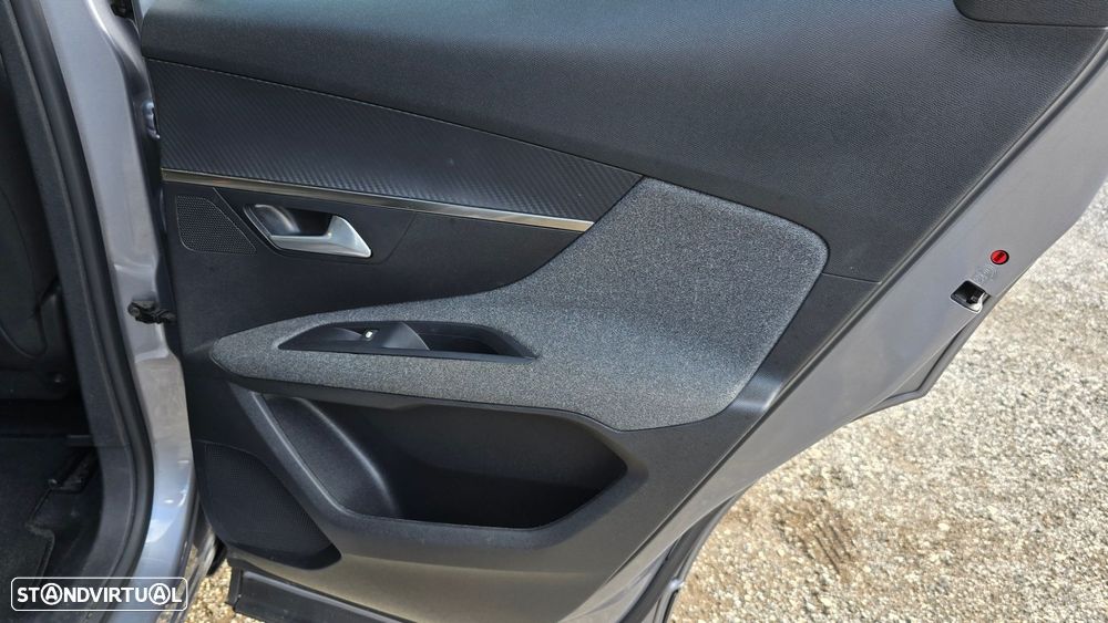 Peugeot 3008 1.5 BlueHDi Active - 58