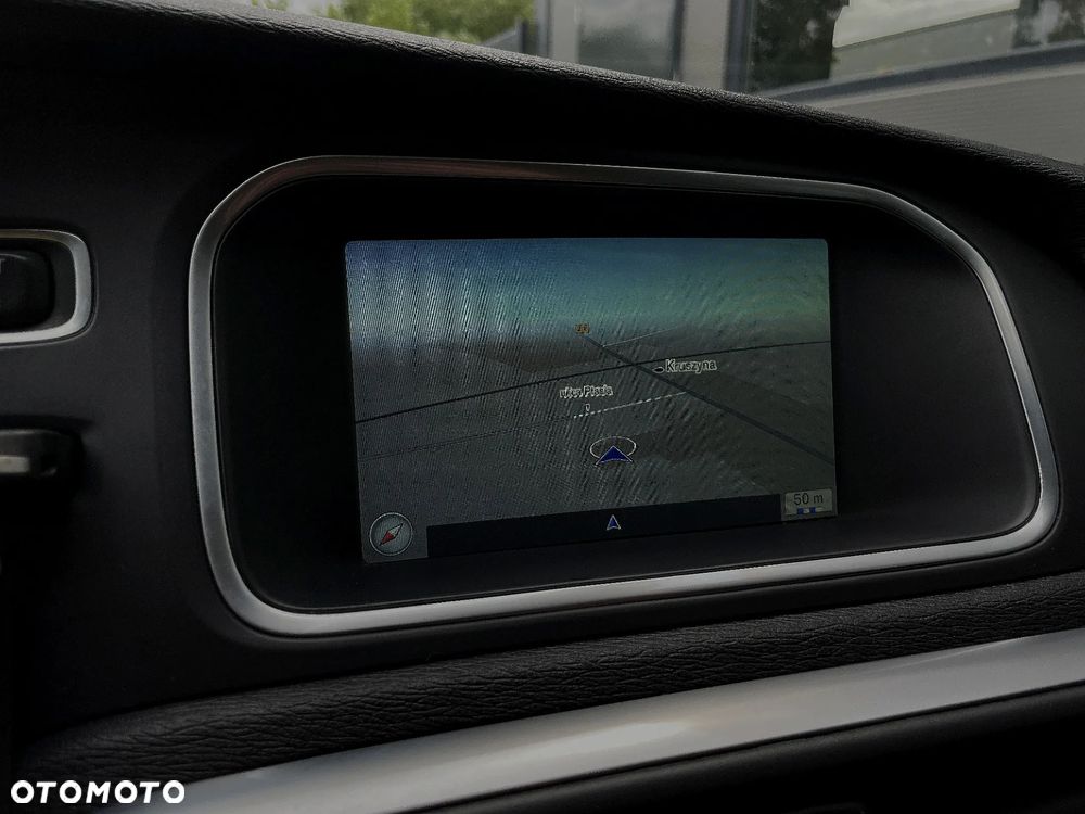 Volvo V40 Cross Country D3 Momentum - 29