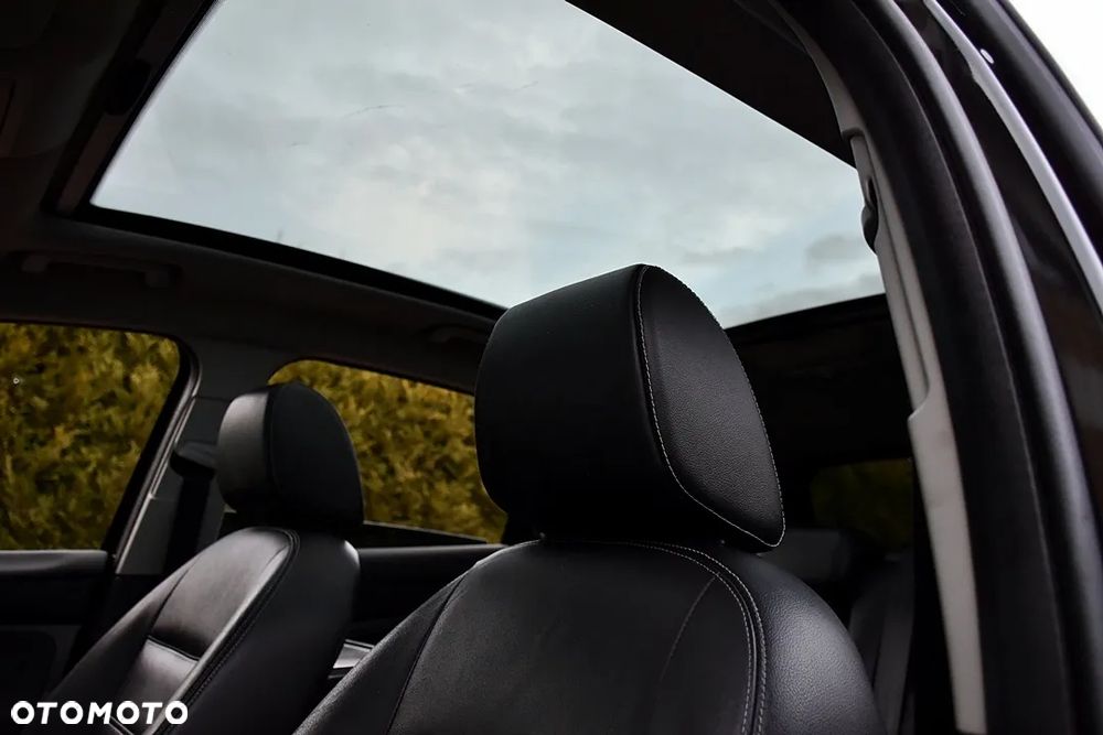 Ford Kuga 2.0 TDCi 4x4 Titanium - 5