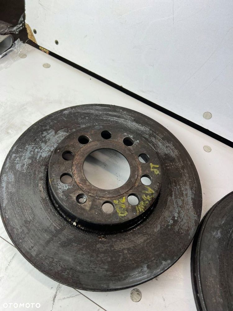 Tarcza hamulca przedniego Audi A3 S3 8V 2014 PRZÓD KOMPLET - 7