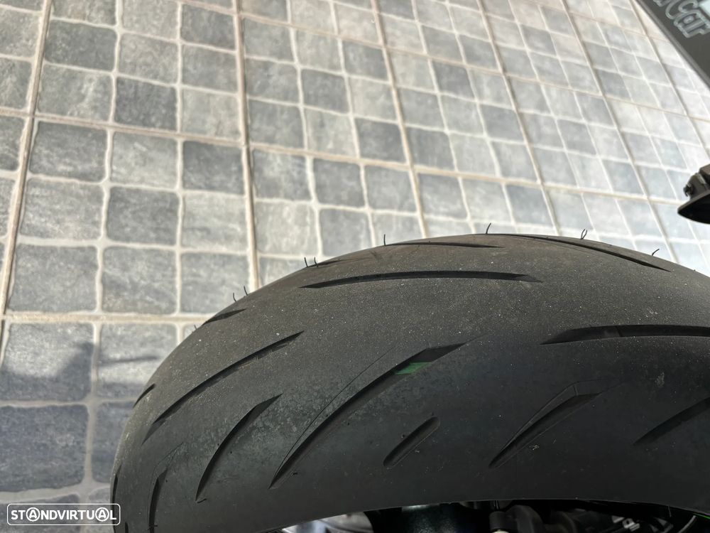 Kawasaki ZX ZX6R - 15