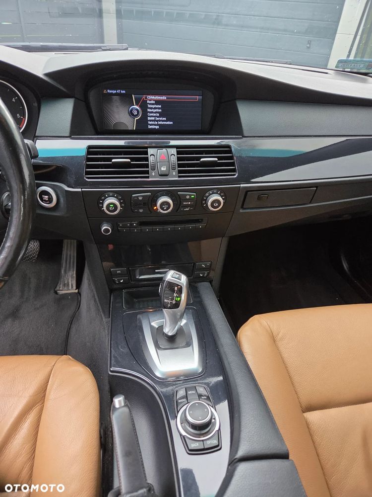 BMW Seria 5 520d - 10