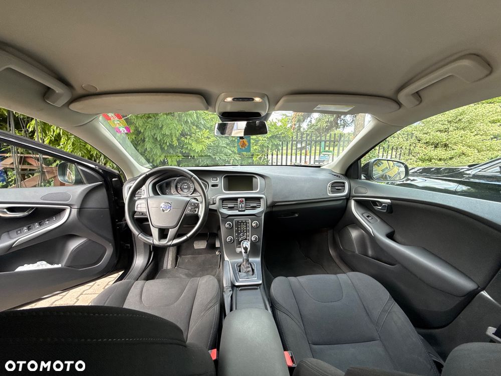 Volvo V40 T4 Base - 13