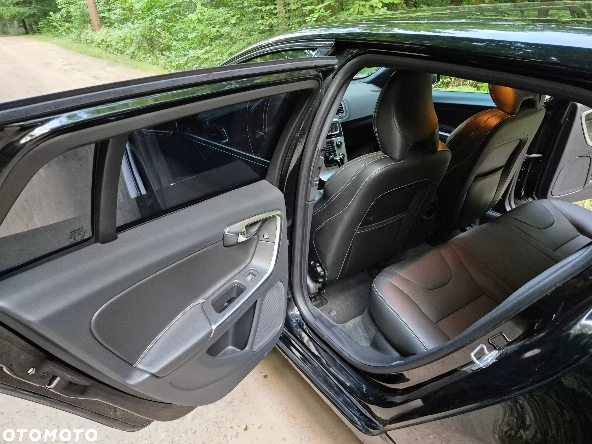 Volvo V60 D3 Drive-E Kinetic - 36