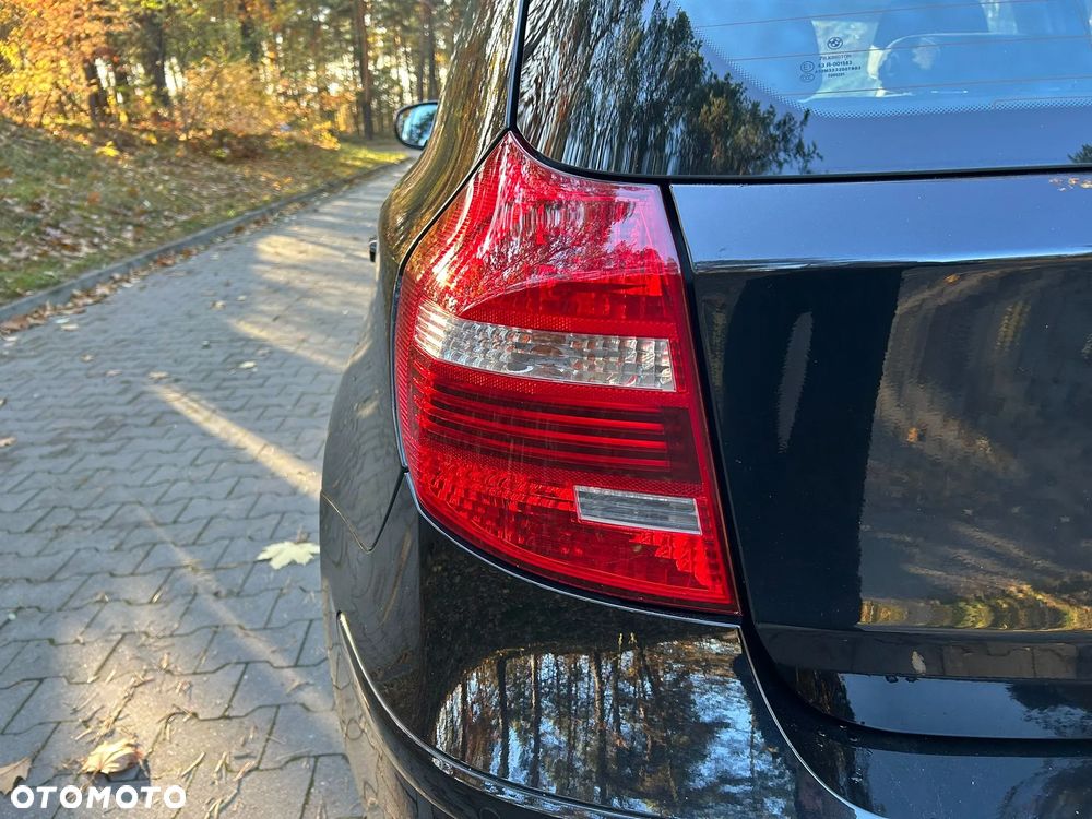 BMW Seria 1 118d - 23