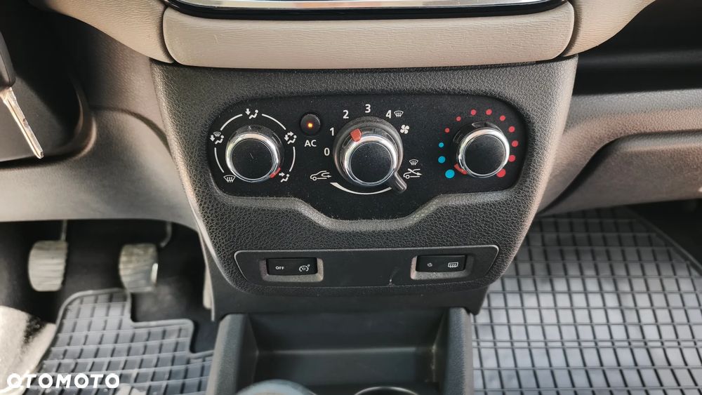 Dacia Lodgy TCe 115 Prestige - 19