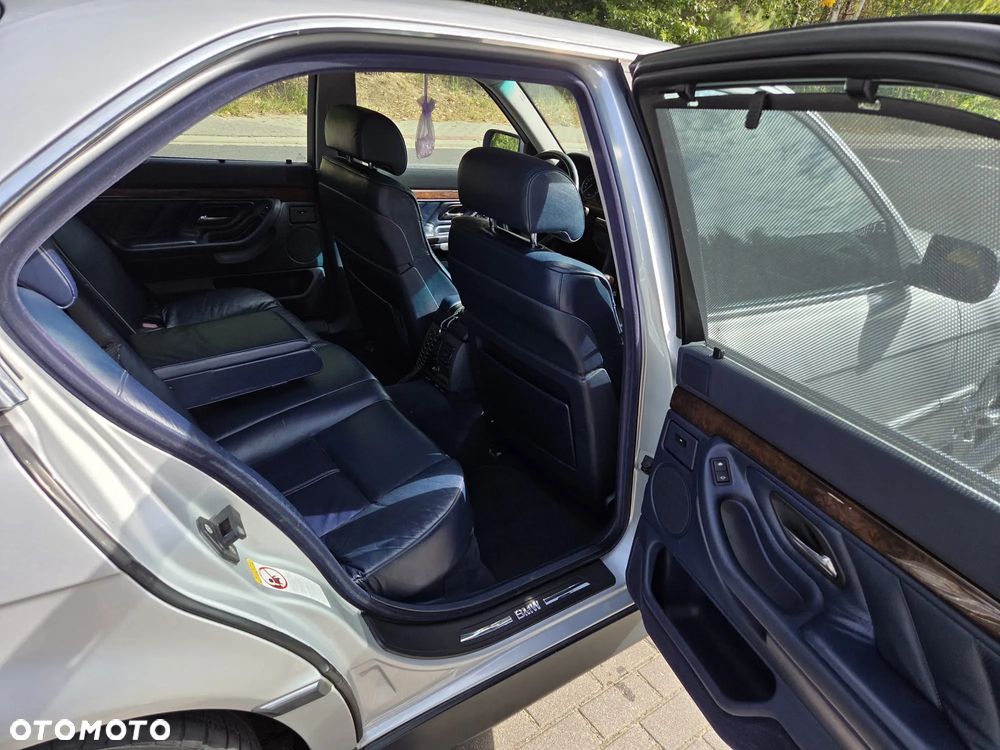 BMW Seria 7 740d - 10