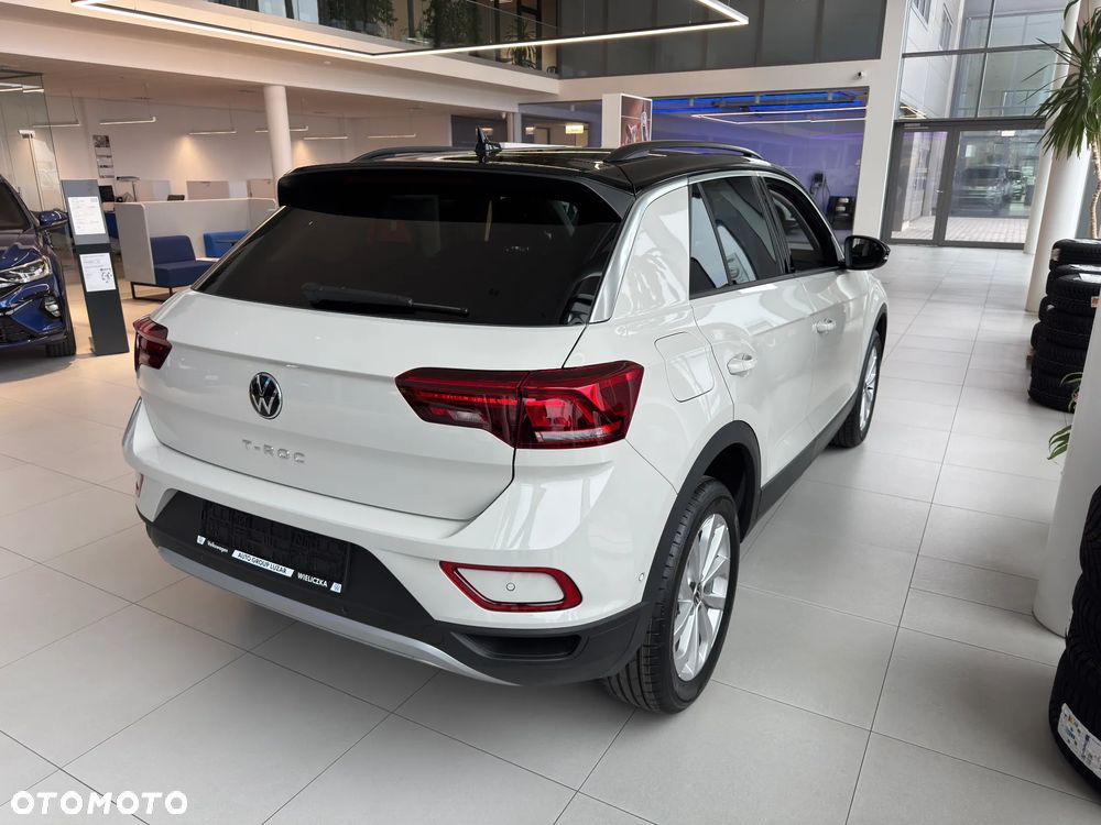 Volkswagen T-Roc 1.5 TSI Life Plus DSG - 3