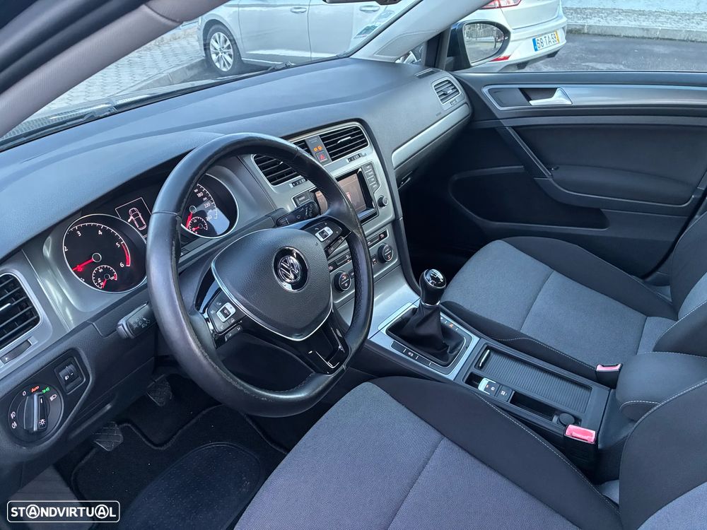 VW Golf 1.6 TDi Confortline - 3