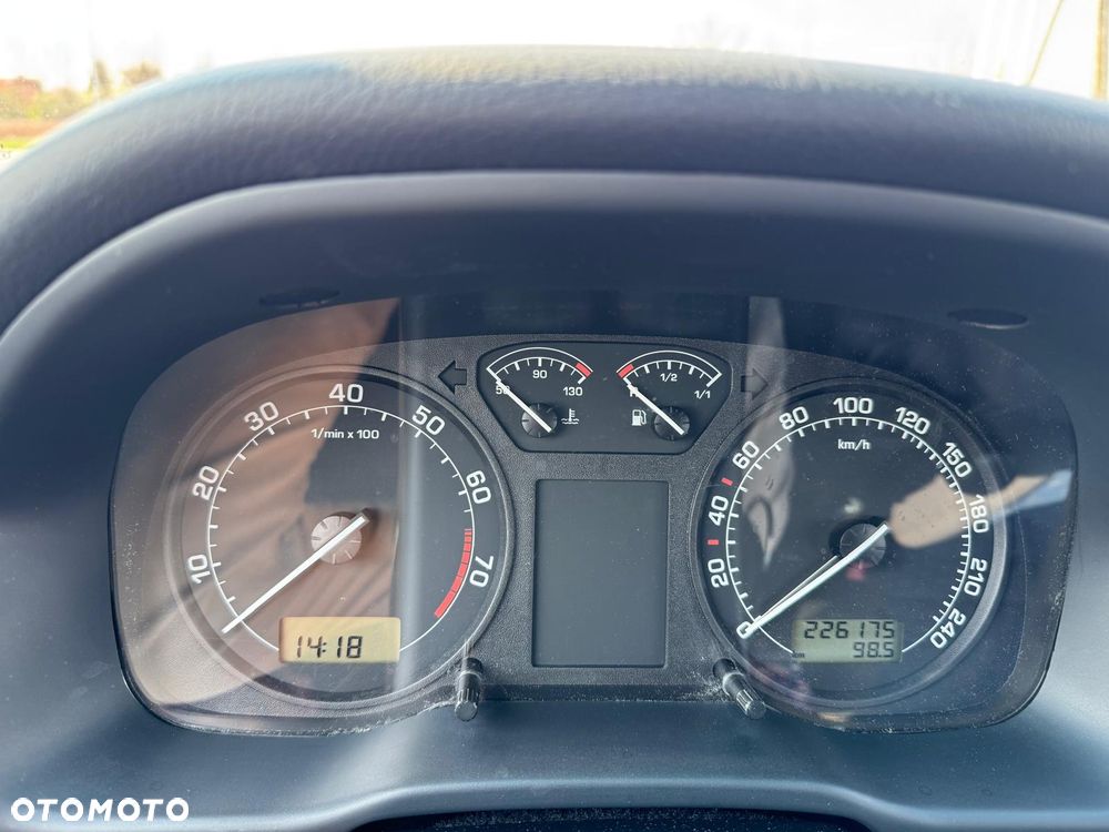 Skoda Octavia 2.0 Ambiente - 20