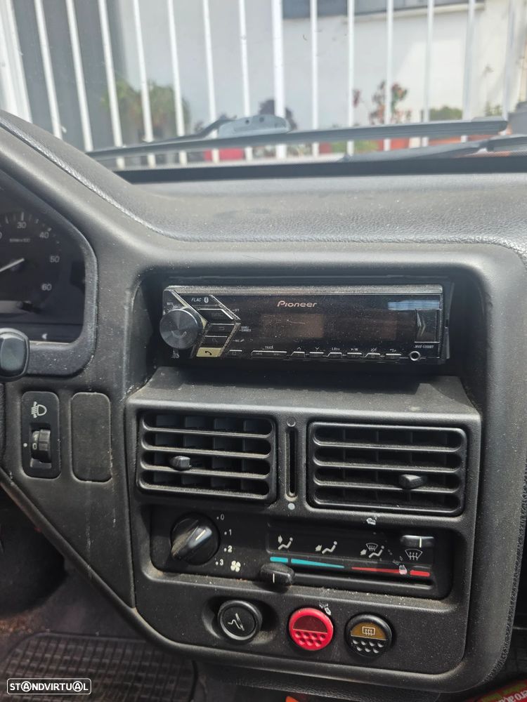 Peugeot 106 - 25