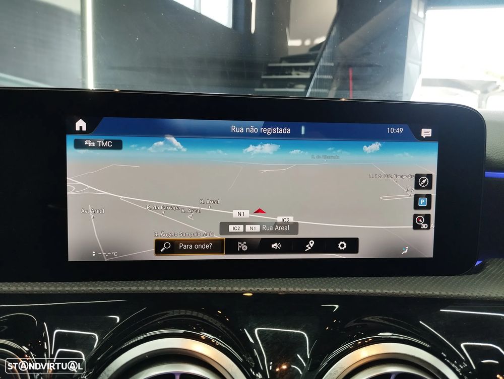 Mercedes-Benz A 250 Limousine e AMG Line - 28