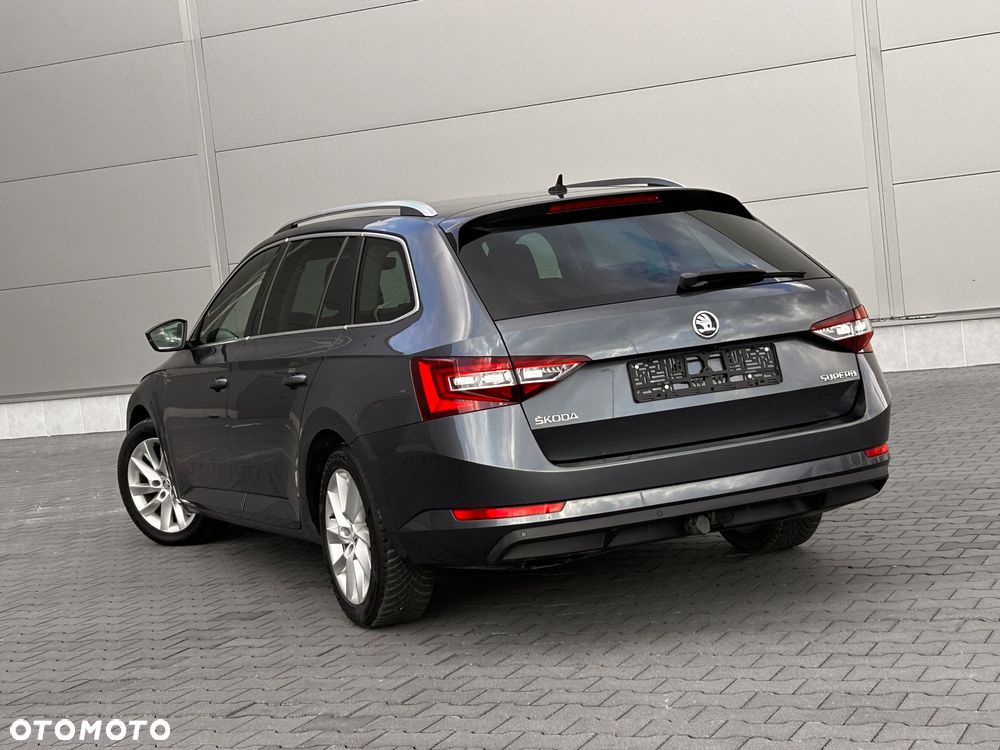 Skoda Superb 2.0 TDI DSG Premium Edition - 18