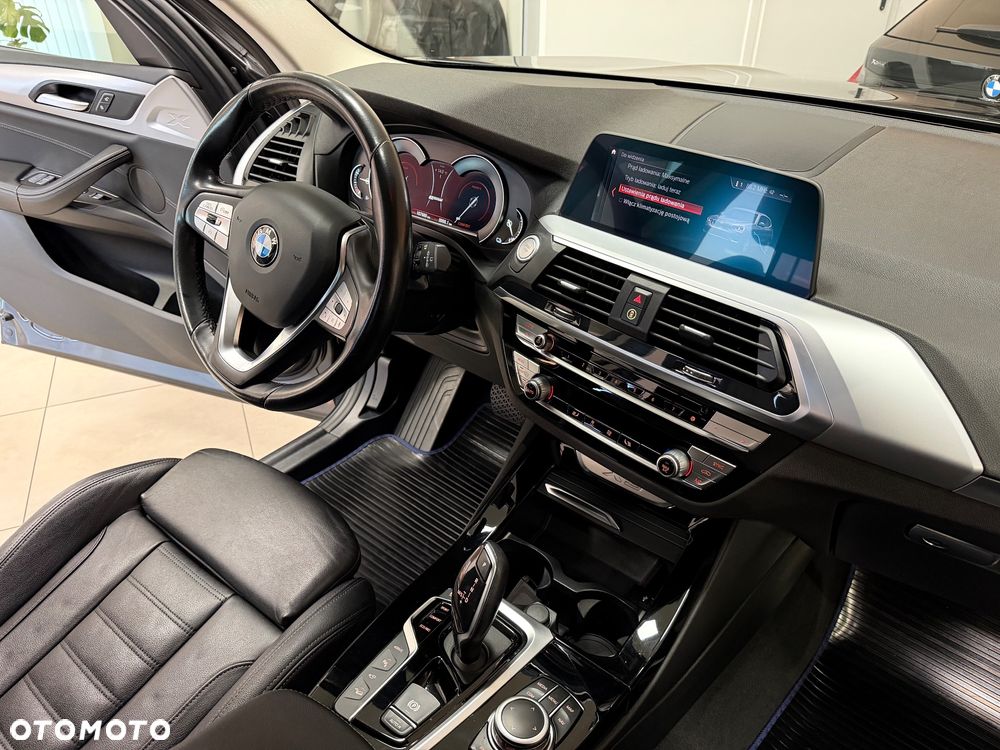 BMW X3 xDrive30e Luxury Line - 39
