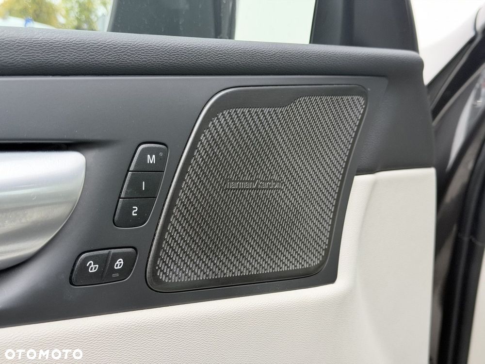 Volvo XC 60 - 22