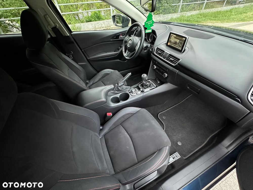 Mazda 3 - 9