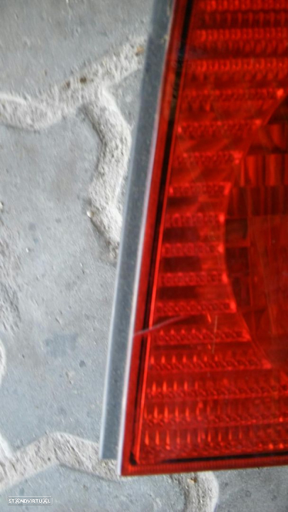 Farol tras lado passageiro vw polo 2004 - 2