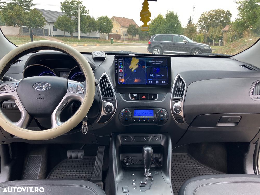 Hyundai ix35 2.0 CRDI High 4WD GLS Aut. Premium - 9