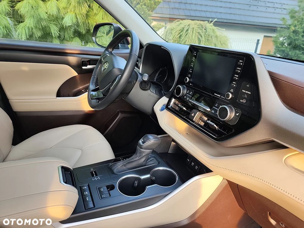 Toyota Highlander - 4